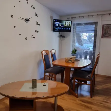 Apartmaji Medved, Brezplacno Parkiranje *