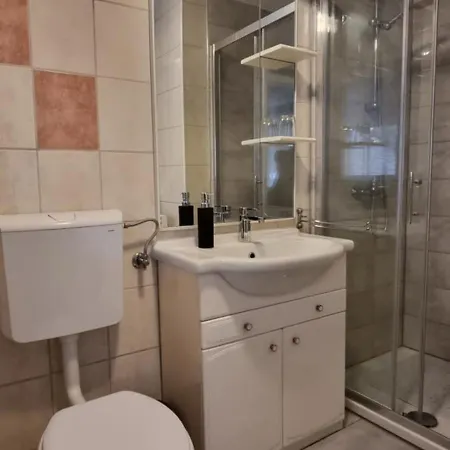 Apartmaji Medved, Brezplacno Parkiranje *
