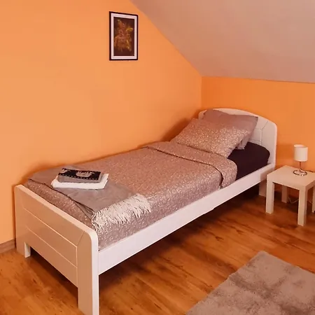 Apartmaji Medved, Brezplacno Parkiranje