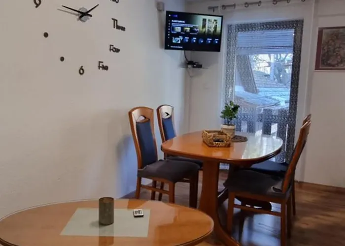 Apartmaji Medved, Brezplacno Parkiranje *