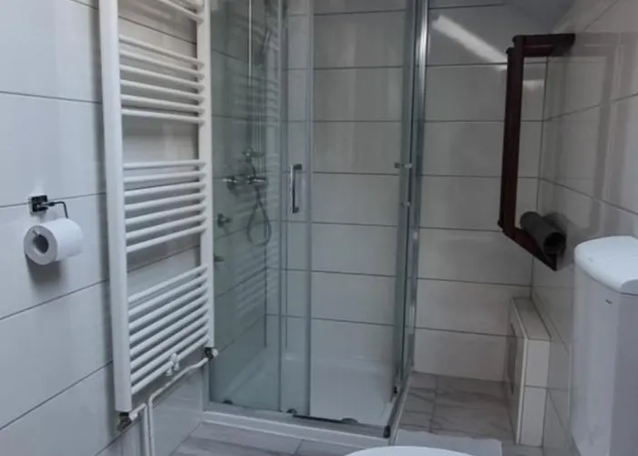 Appartement Apartmaji Medved, Brezplacno Parkiranje Ljubljana