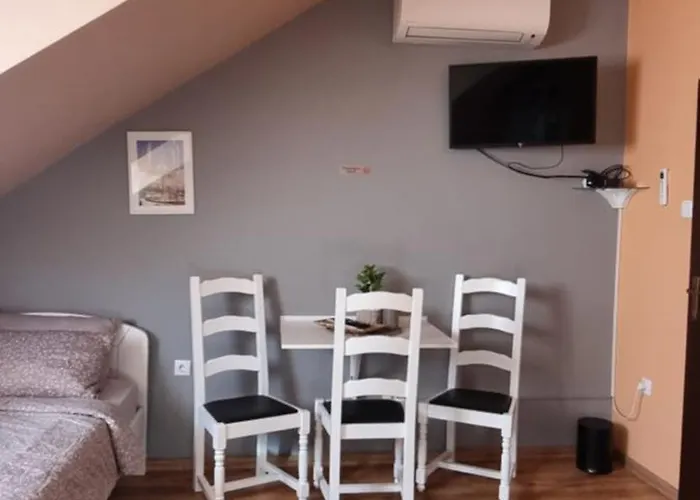 Apartmaji Medved, Brezplacno Parkiranje 류블랴나