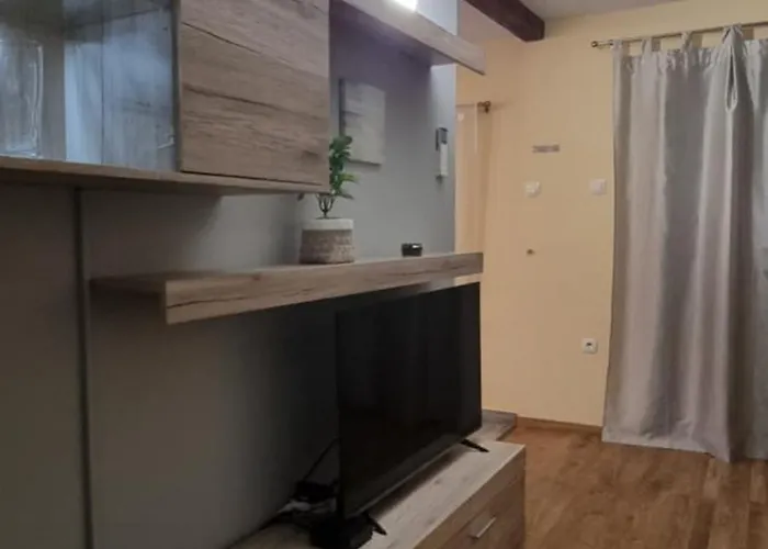 Apartmaji Medved, Brezplacno Parkiranje Apartamento *