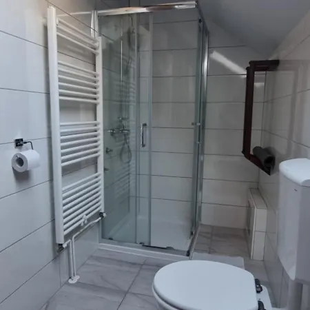 Apartment Apartmaji Medved, Brezplacno Parkiranje Ljubljana
